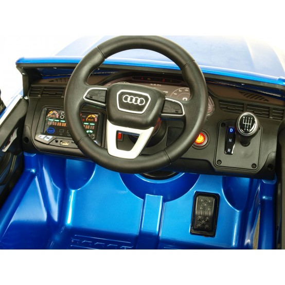 Audi Q7 NEW s 2.4G dálkovým ovládáním, FM rádiem a koženou sedačkou, 12V, MODRÁ METALÍZA